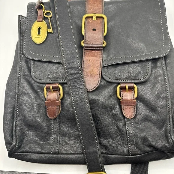 Fossil Vintage Black Leather Backpack with Brown Accents - Picture 2 of 14